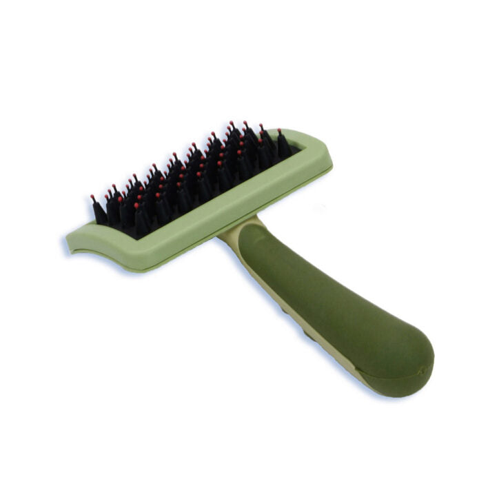 Brosse à poils courts avec bouts de nylon